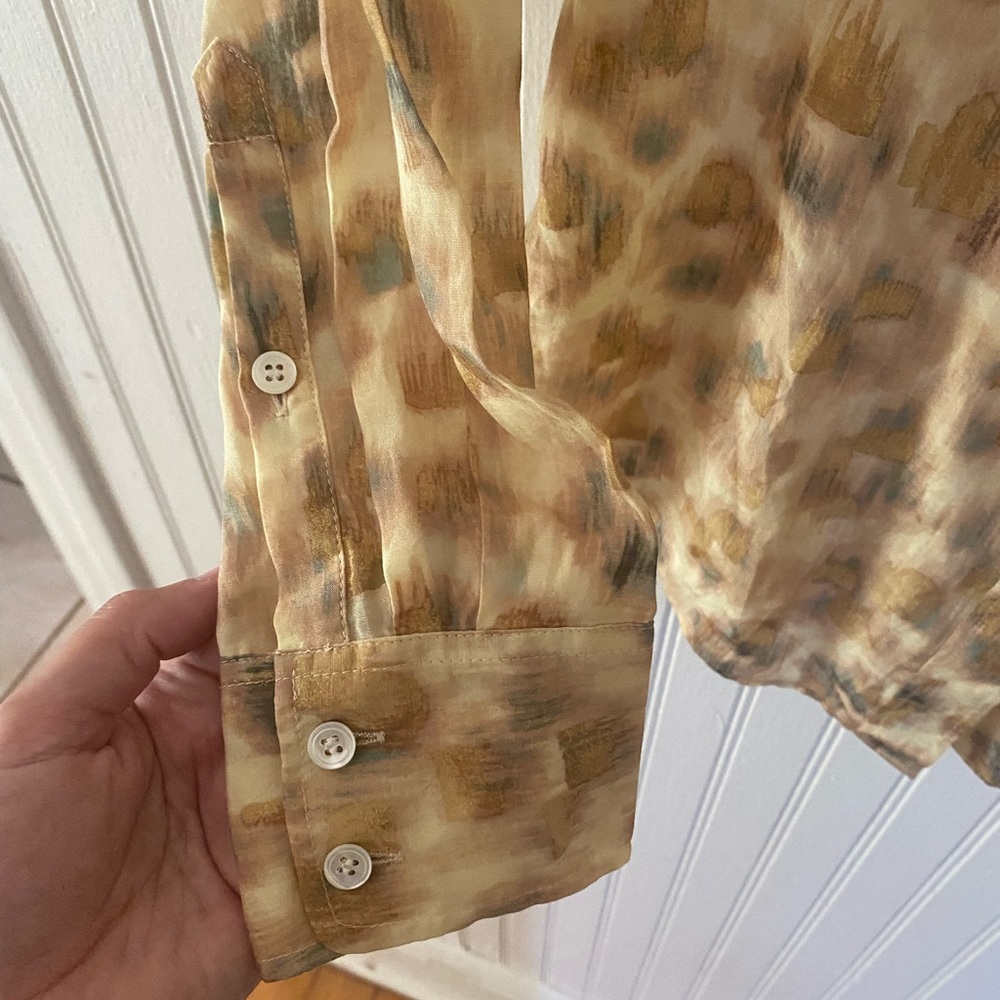 J. CREW The Perfect Shirt Leopard Print Lightweight Silk Cotton Top 2 Like New - Picture 4 of 6